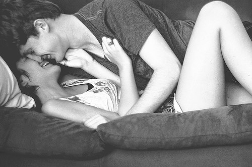 Love Quotes, Love Images, Sayings: Couples In Love Couple In Love - 500x333 - jpeg Making Love Holding Hands